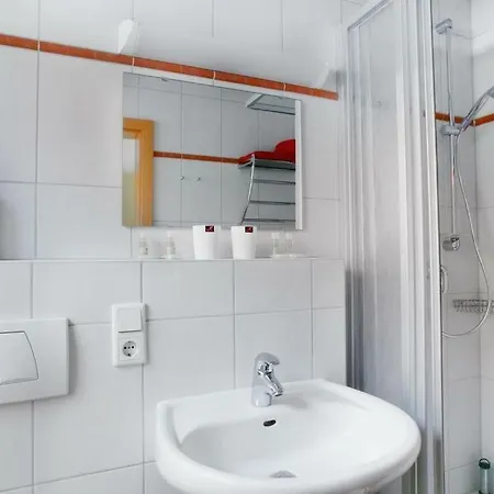 Gasthaus Ziegelhof * Poppenhausen